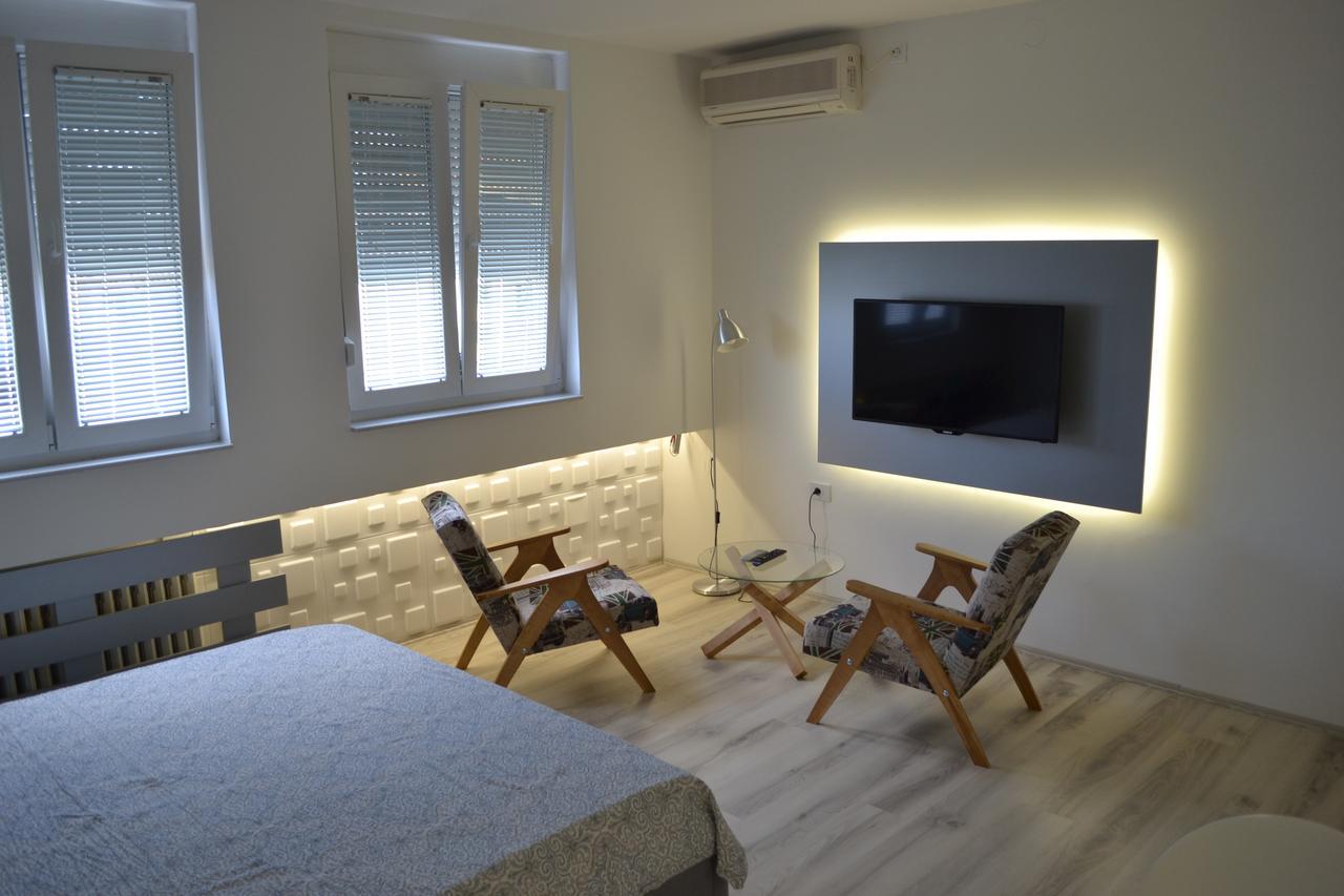 Lazarus Studio Apartment Скопье Экстерьер фото