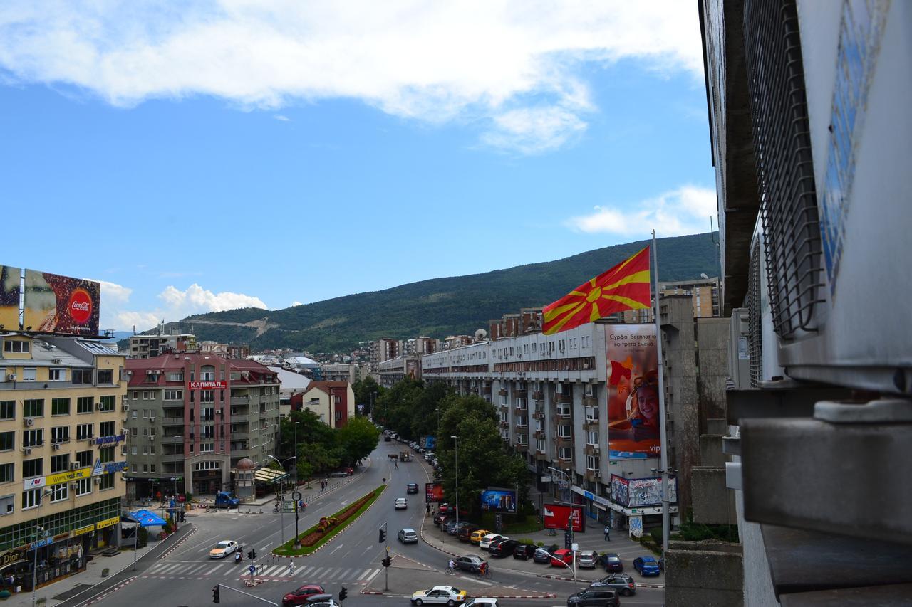 Lazarus Studio Apartment Скопье Экстерьер фото
